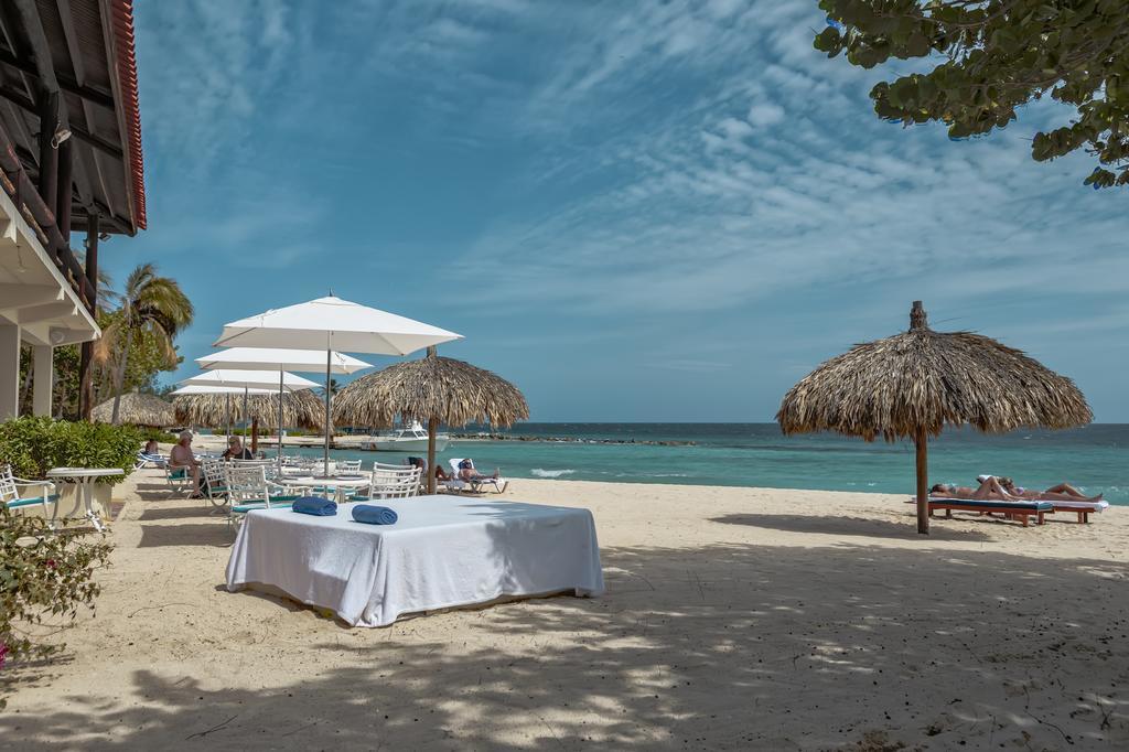 Floris Suite Hotel - Spa & Beach Club - Adults Only Piscadera Bay Exterior foto