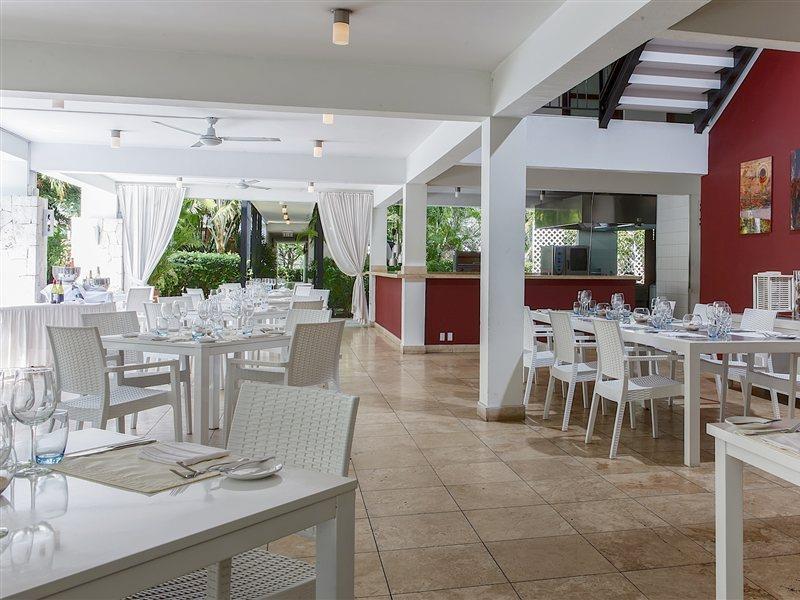 Floris Suite Hotel - Spa & Beach Club - Adults Only Piscadera Bay Exterior foto