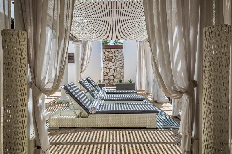 Floris Suite Hotel - Spa & Beach Club - Adults Only Piscadera Bay Exterior foto